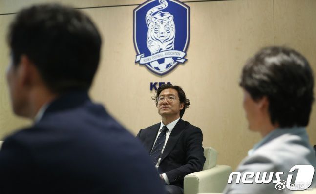 此前有媒体称德拉古辛的解约金为3000万欧，但这位21岁的罗马尼亚球员目前的合同中并没有解约金条款，俱乐部也淡化了这一传闻。